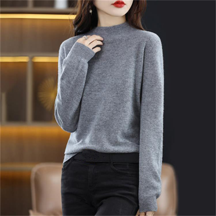 Lässiger halber Rollkragenpullover