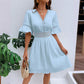 🔥50% DESCONTO 💥 Vestido chique com decote em V e detalhes em renda vazada | Estilo elegante e feminino para o dia a dia 👗✨