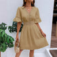 🔥50% DESCONTO 💥 Vestido chique com decote em V e detalhes em renda vazada | Estilo elegante e feminino para o dia a dia 👗✨
